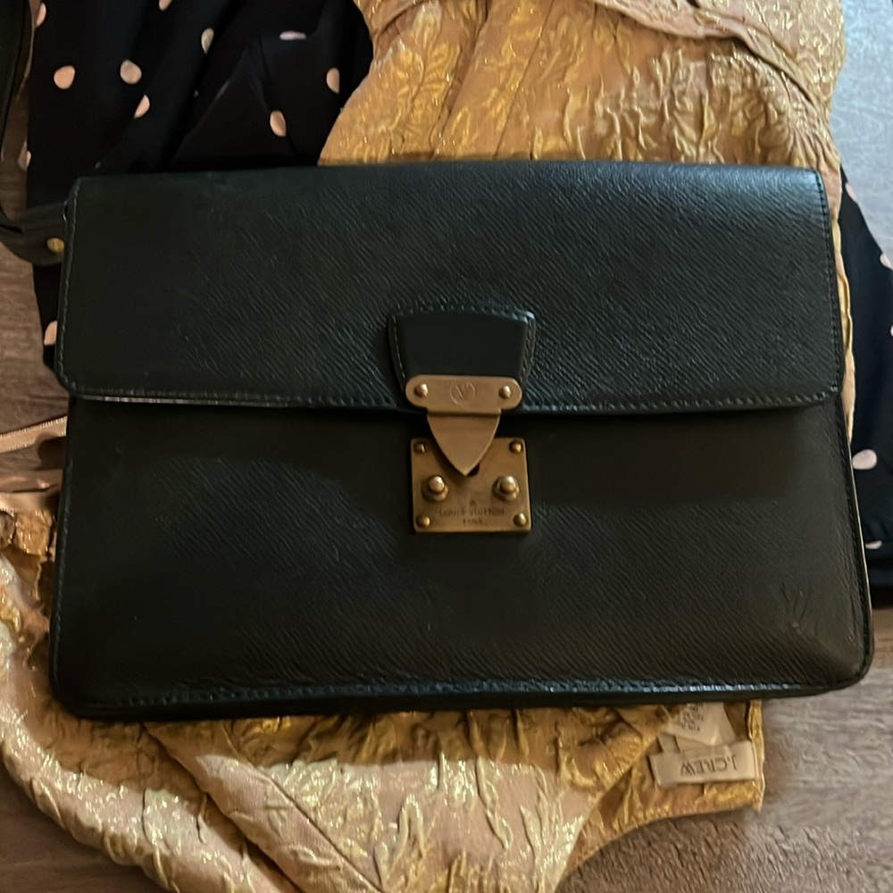 Vintage Louis Vuitton clutch mint condition